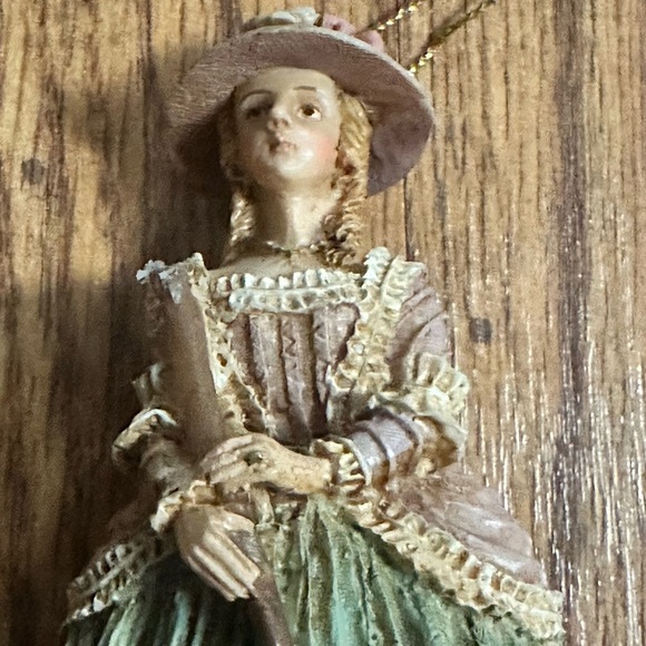 Louis Nichole Victorian Louis XVII Old World Lady with Cane/Walkingstick - Picture 8 of 10